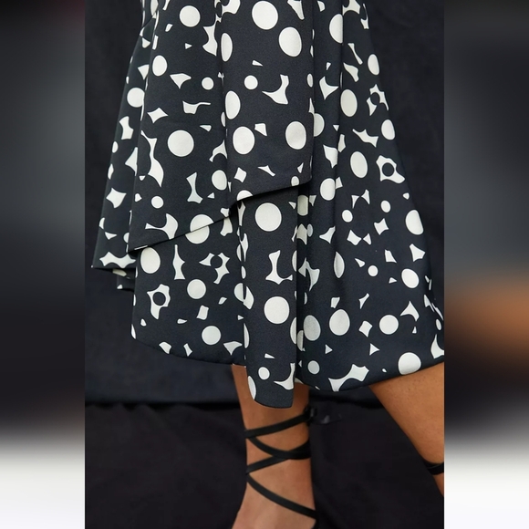 Anthropologie HUTCH Flounced Shoulder-Tie Midi Dress Black/white. Size Med - Picture 7 of 16